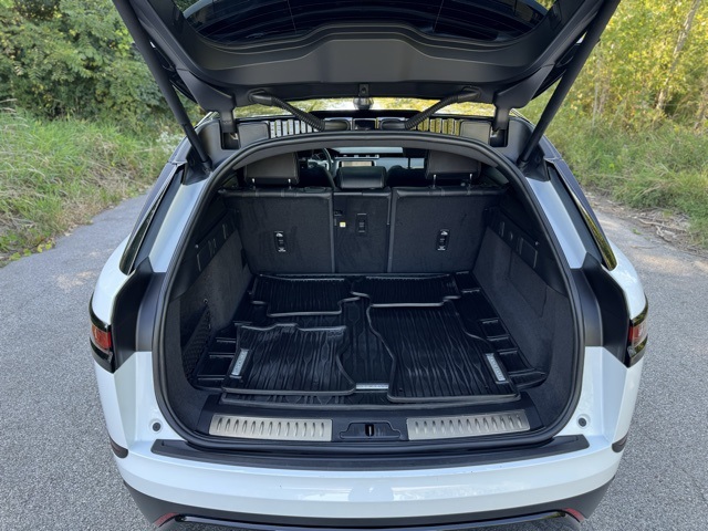 2023 Land Rover Range Rover Velar S photo 8