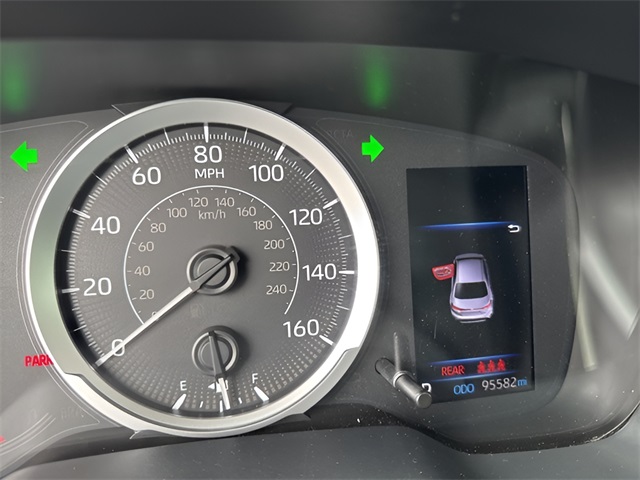 2021 Toyota Corolla LE photo 21