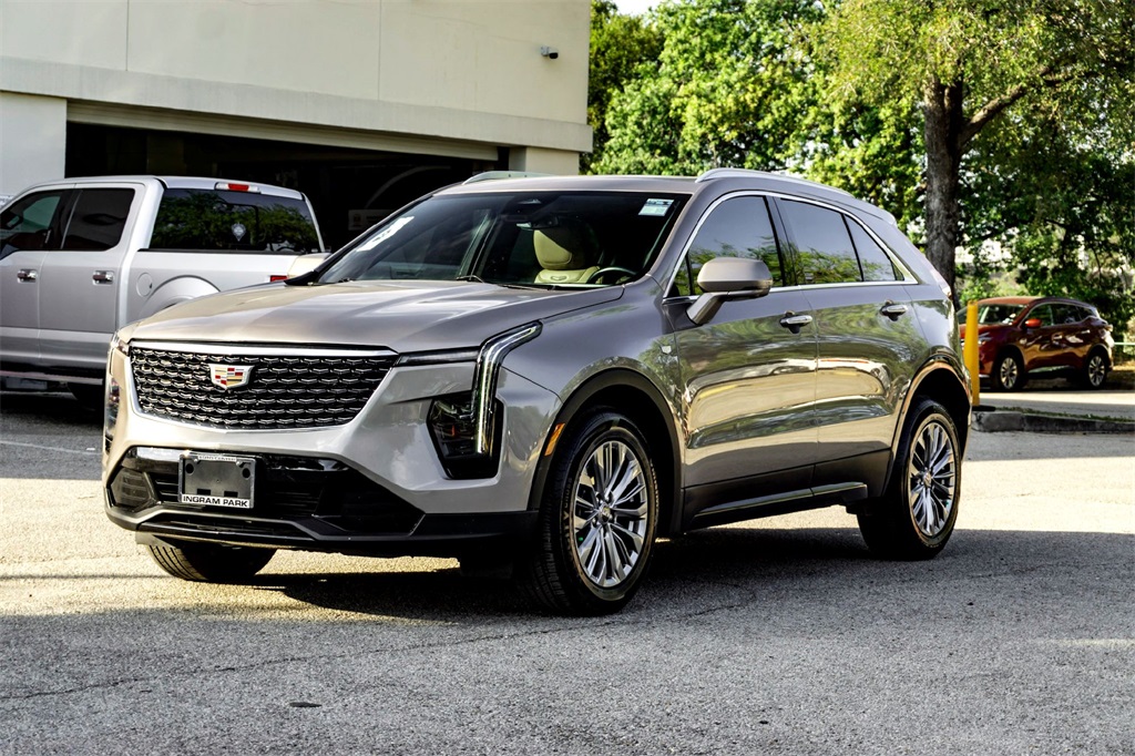2025 Cadillac XT4 Premium Luxury photo 9
