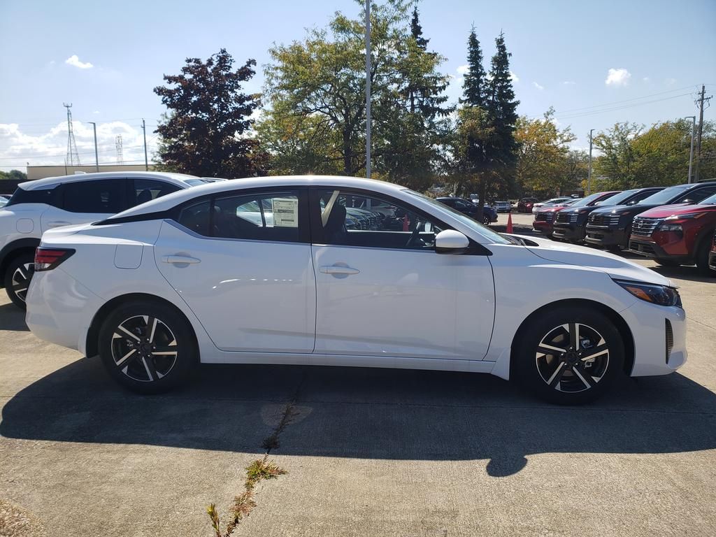 2025 Nissan Sentra SV photo 3