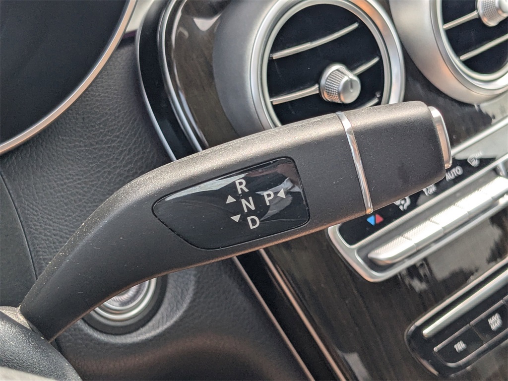 2020 Mercedes Benz GLC 300 photo 27