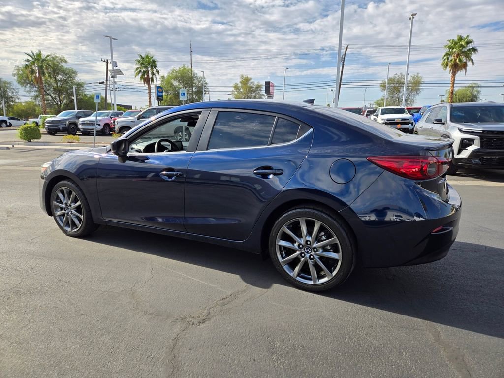 2018 Mazda Mazda3 Touring photo 4