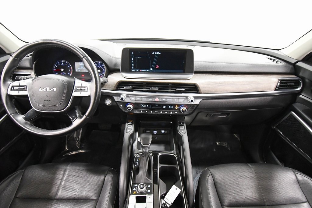 2022 Kia Telluride EX photo 3