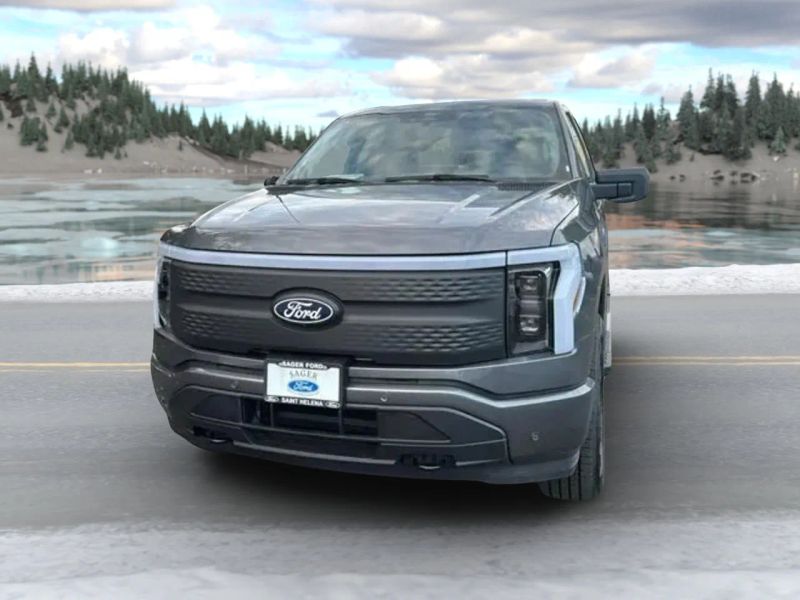 2024 Ford F-150 Lightning photo 10