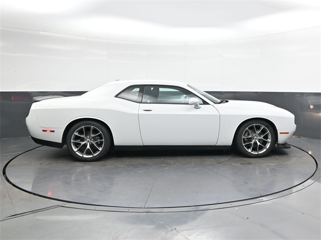 2023 Dodge Challenger GT photo 3