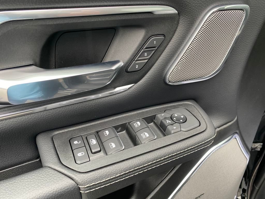 2025 Ram 1500 Laramie photo 10