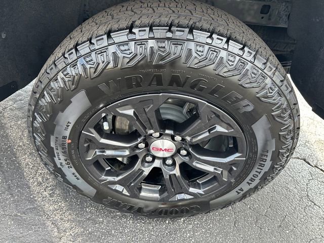 2024 Gmc Canyon Elevation photo 13