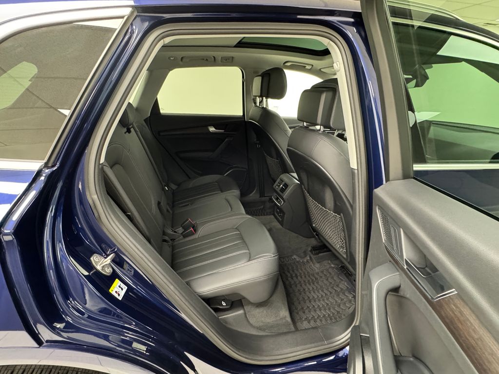 2021 Audi Q5 45 Premium Plus photo 16