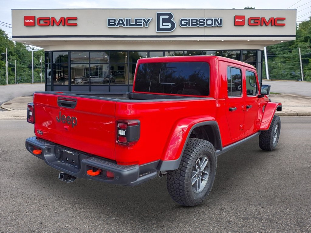 2024 Jeep Gladiator Mojave photo 3