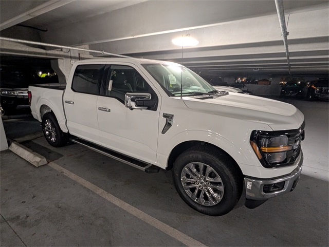 2025 Ford F-150 XLT photo 2