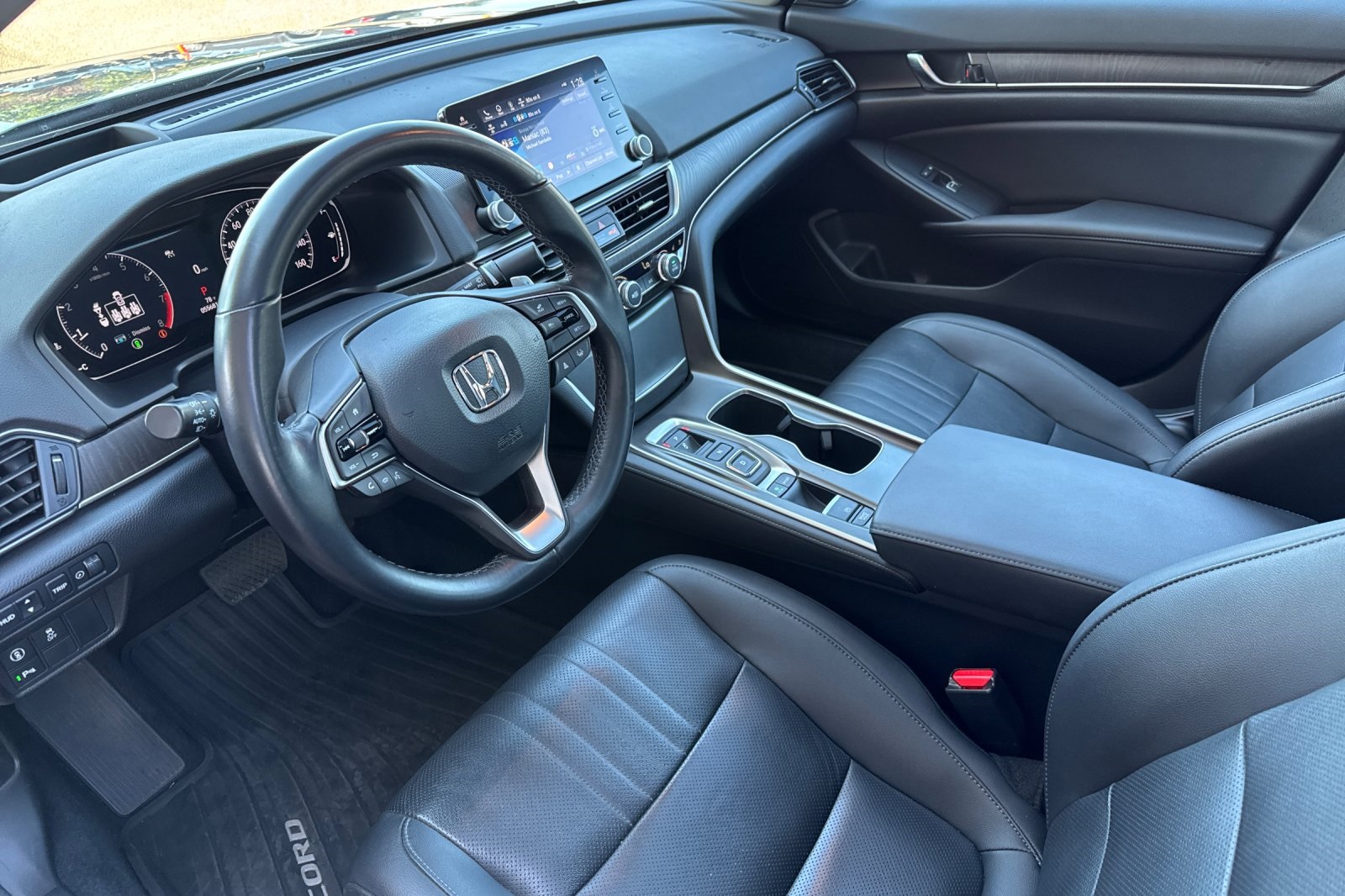 2022 Honda Accord Touring 2.0T photo 10