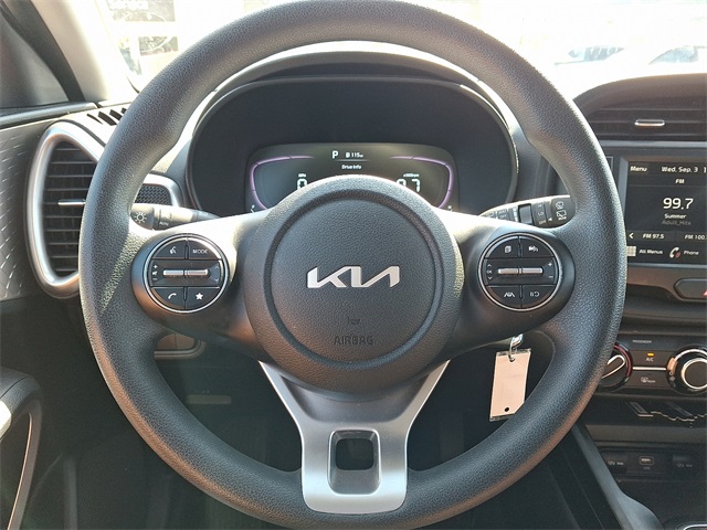 2023 Kia Soul LX photo 17