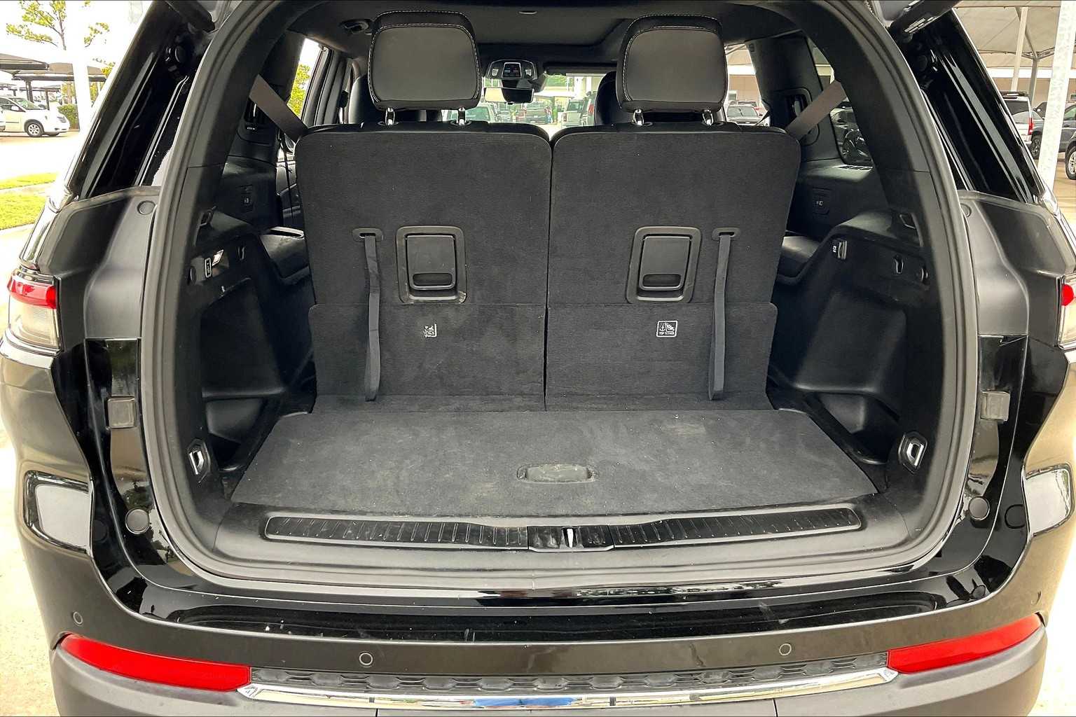 2024 Jeep Grand Cherokee Limited photo 25