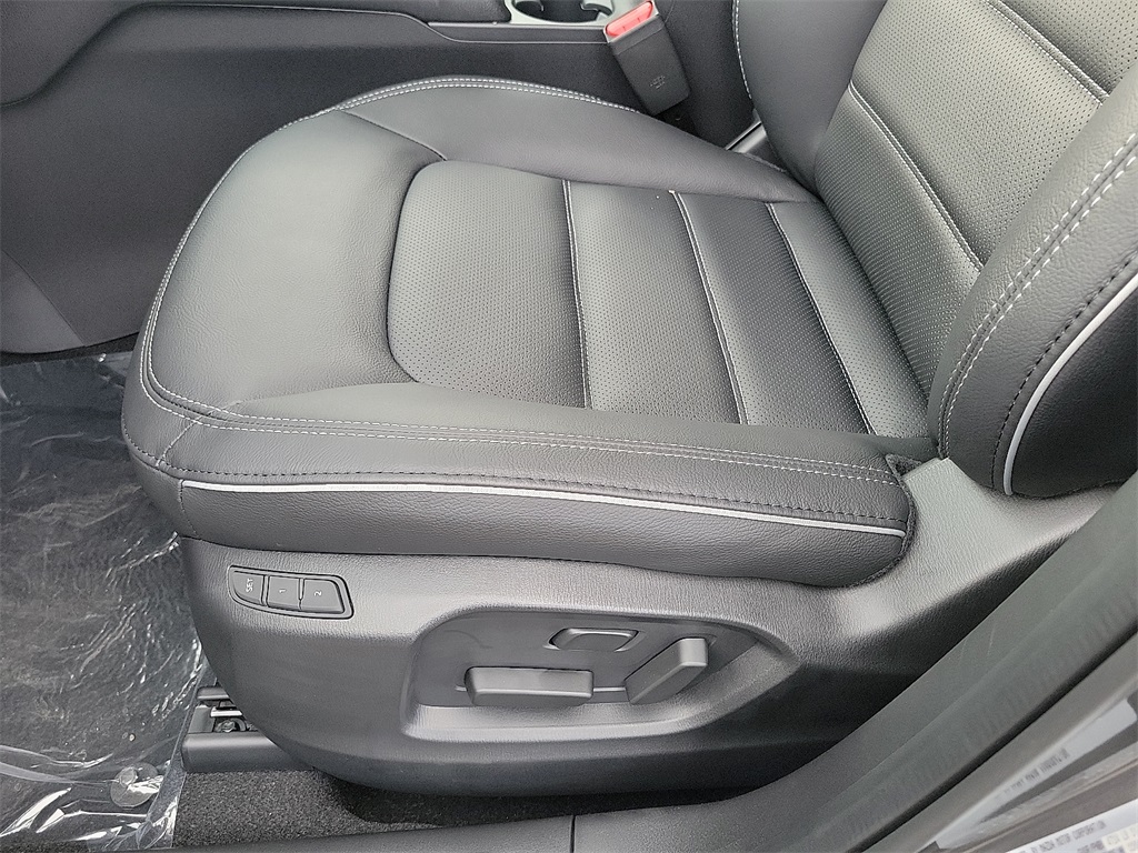 2025 Mazda CX-5 2.5 S Preferred photo 13