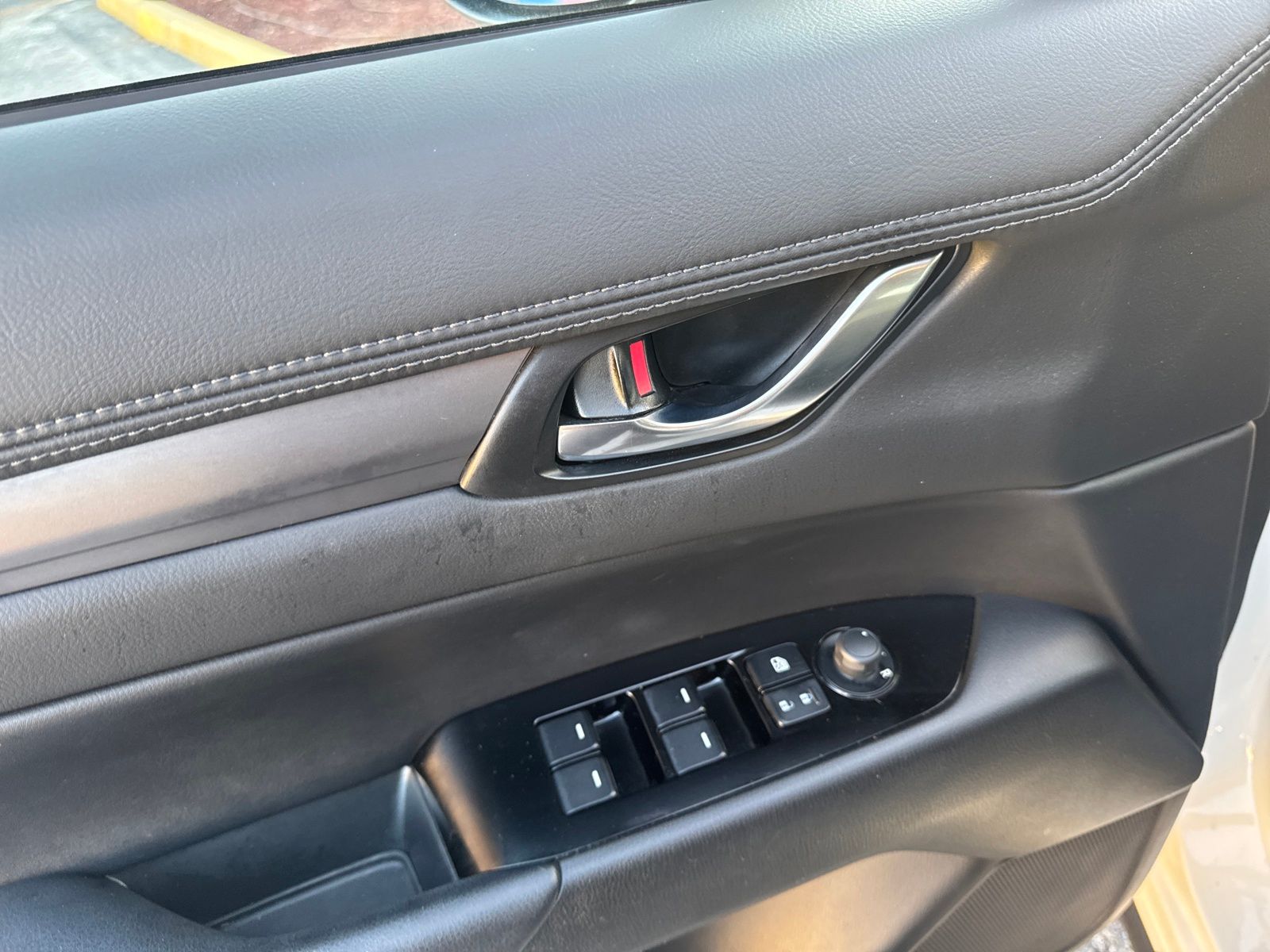 2018 Mazda CX-5 Touring photo 11