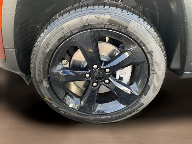 2025 Jeep Grand Cherokee Limited photo 11