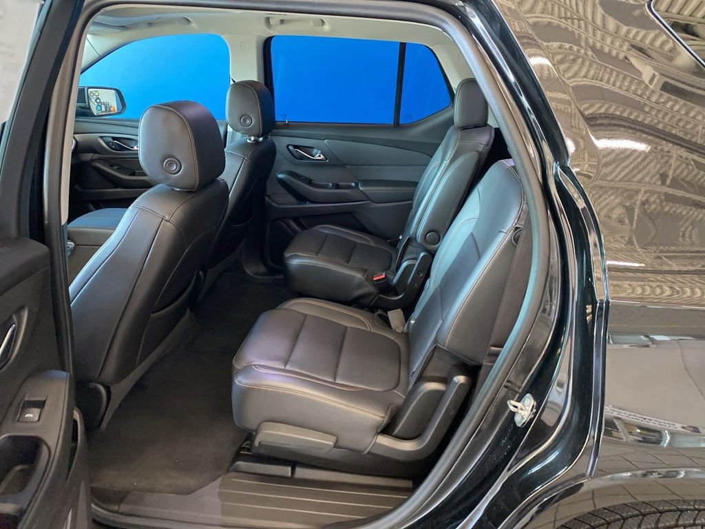 2021 Chevrolet Traverse Premier photo 4