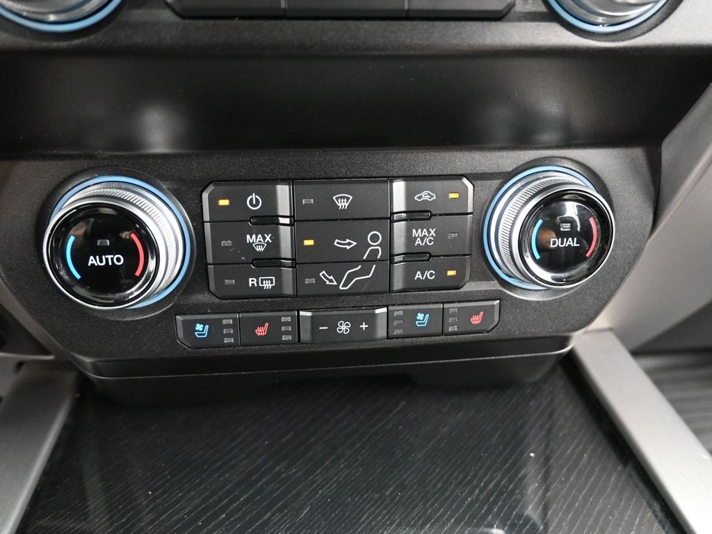 2021 Ford F-350 photo 19