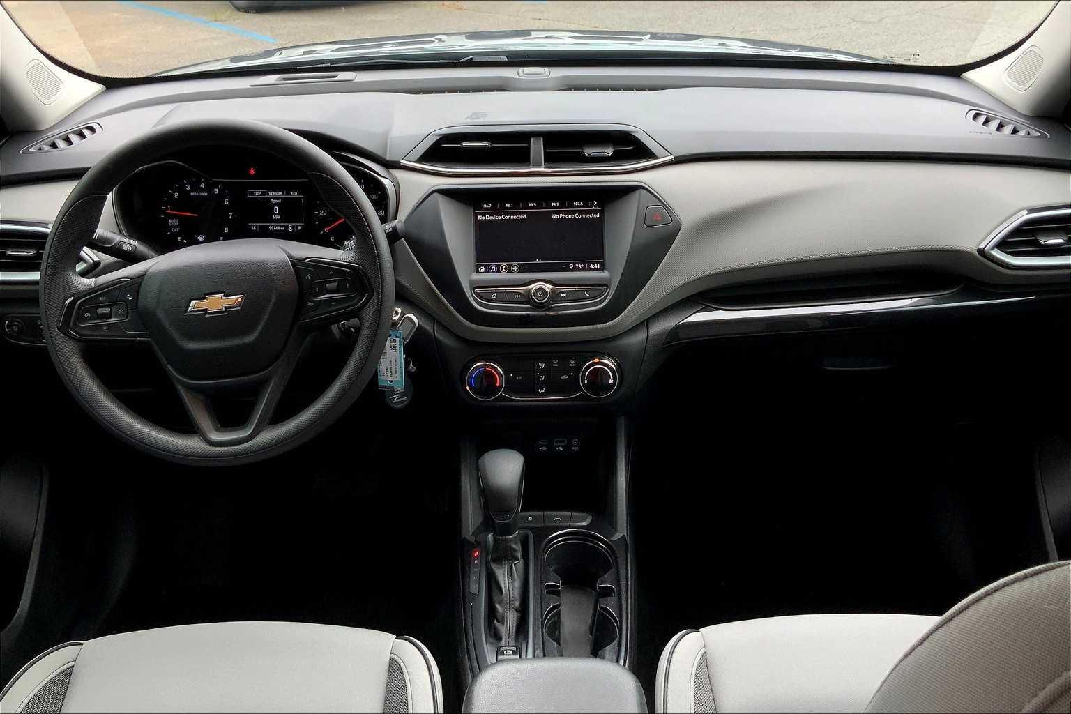 2021 Chevrolet Trailblazer LS photo 13