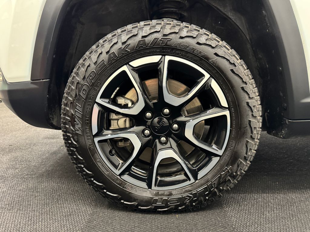 2024 Jeep Compass Trailhawk photo 18