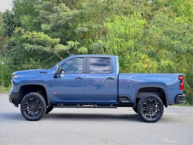 2026 Chevrolet Silverado 2500HD Custom's photo