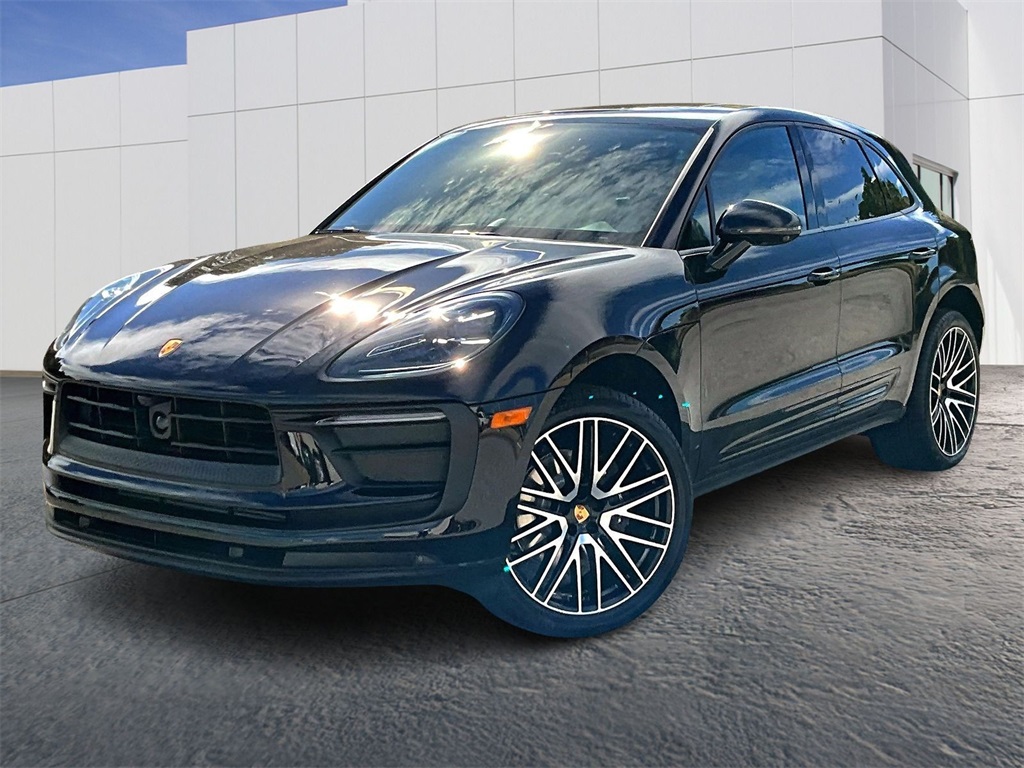 2026 Porsche Macan Base