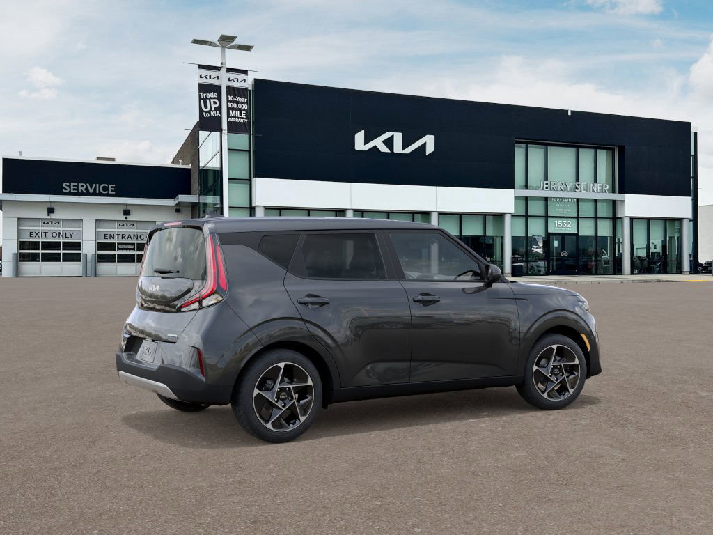 2025 Kia Soul EX photo 2