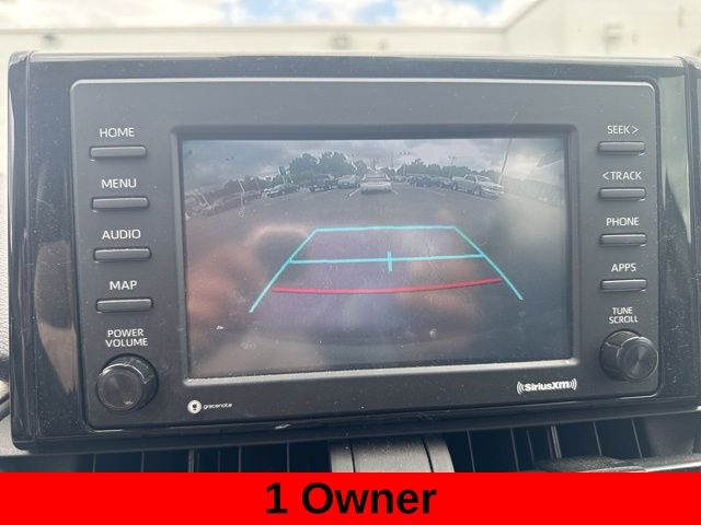 2021 Toyota RAV4 XLE photo 4