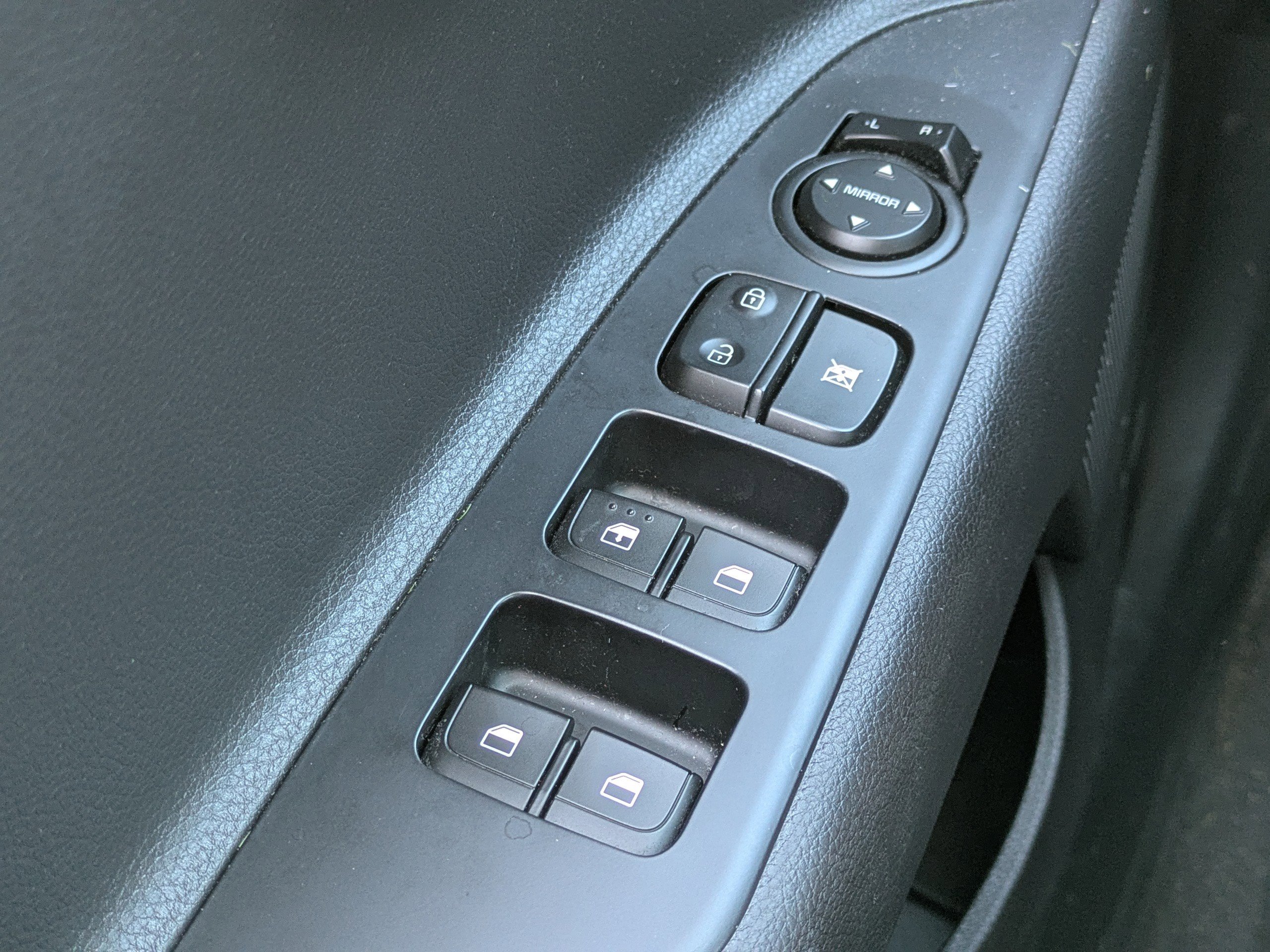 2023 Kia Rio S photo 12