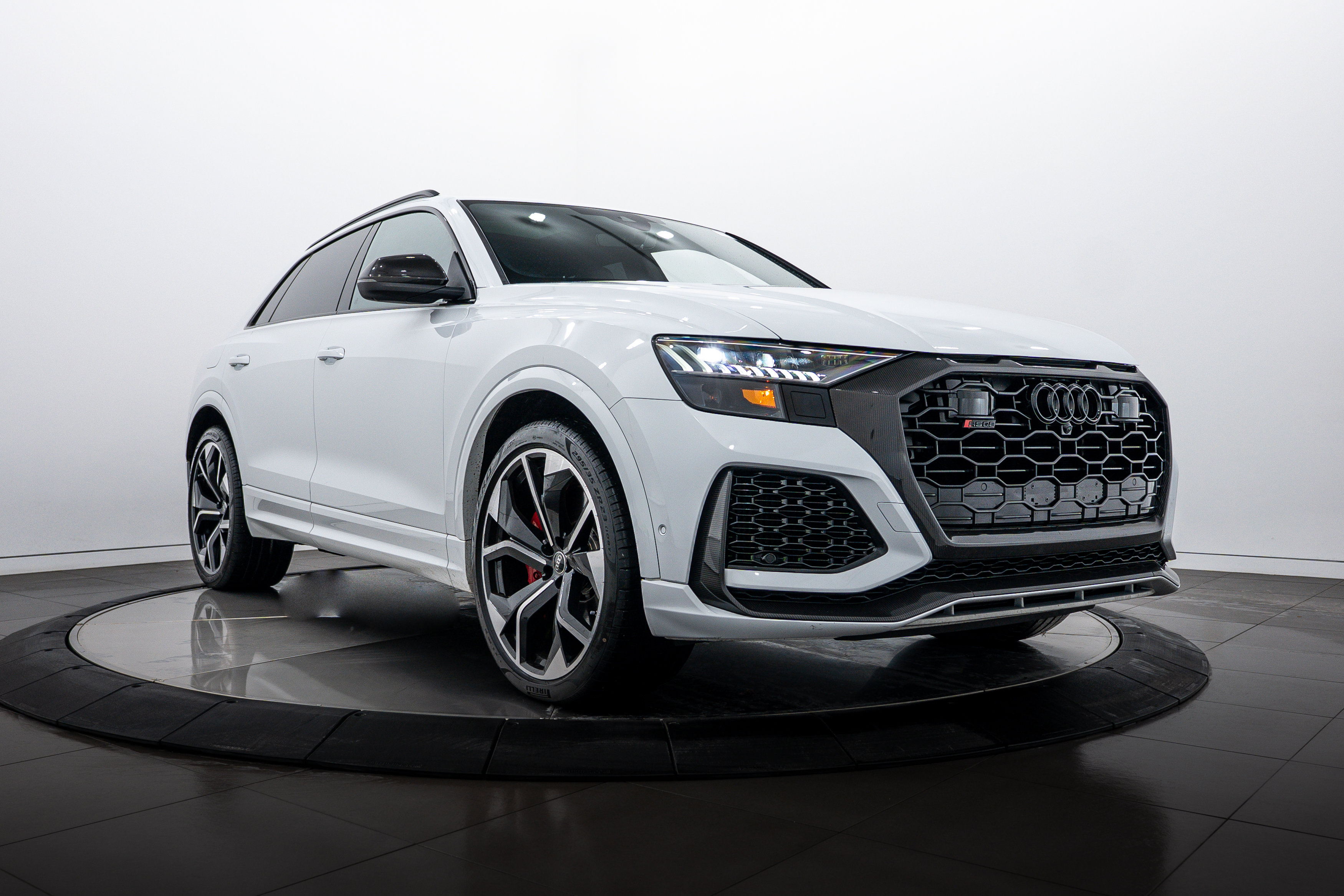 2022 Audi RS Q8 Base's photo