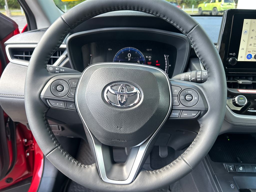 2026 Toyota Corolla Cross LE photo 14