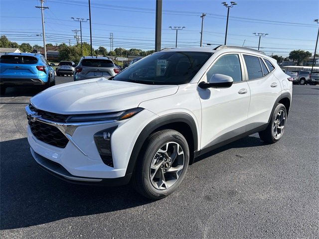 2026 Chevrolet Trax LT photo 7