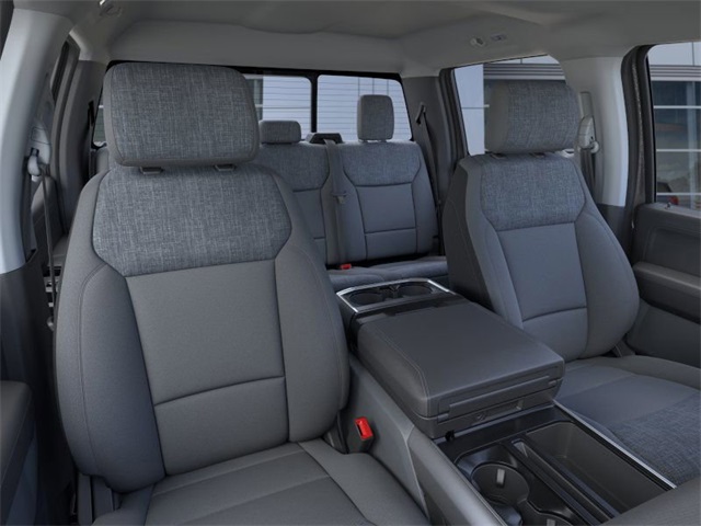 2025 Ford F-150 XLT photo 8