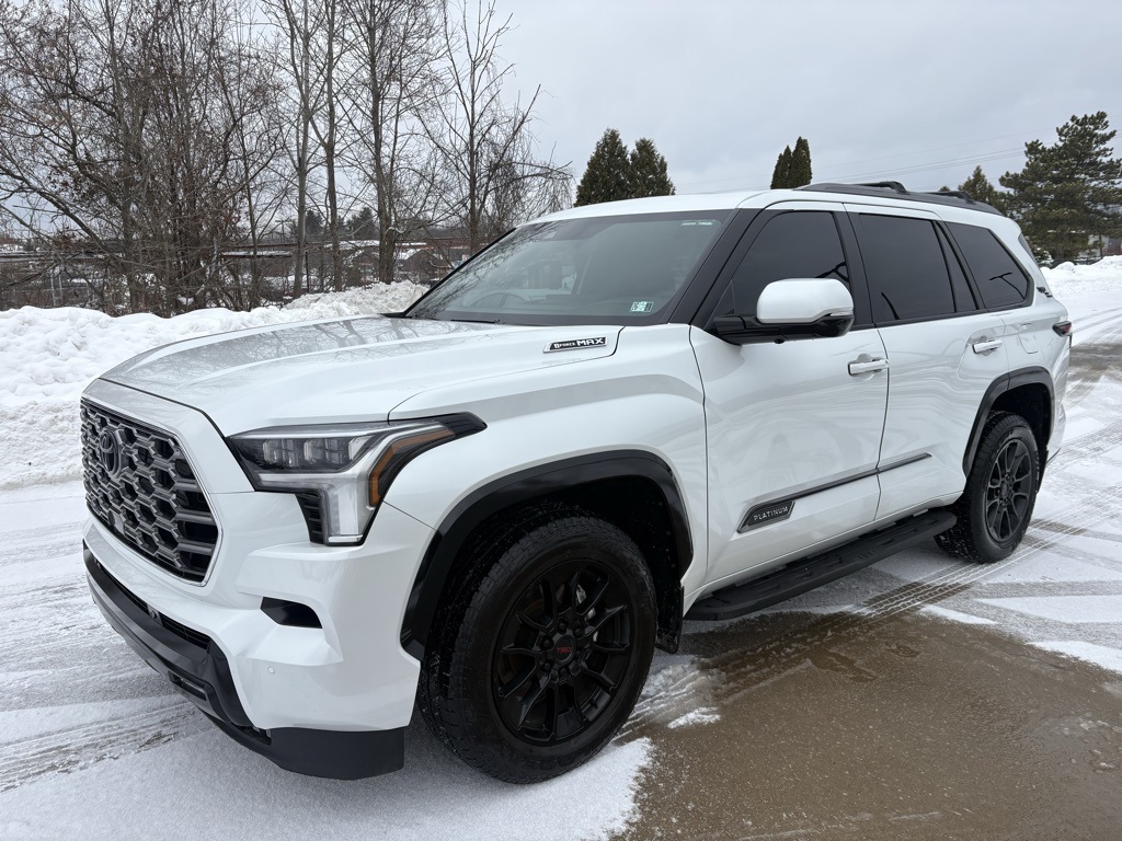 2025 Toyota Sequoia Platinum's photo