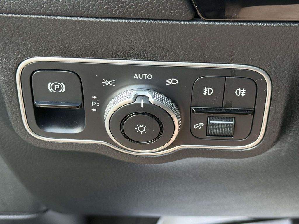 2025 Mercedes Benz GLA 250 4MATIC photo 37
