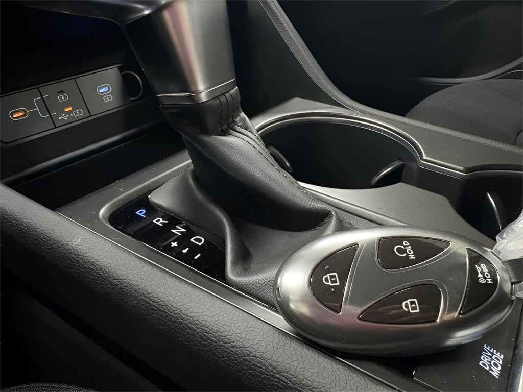 2025 Hyundai Sonata SE photo 23