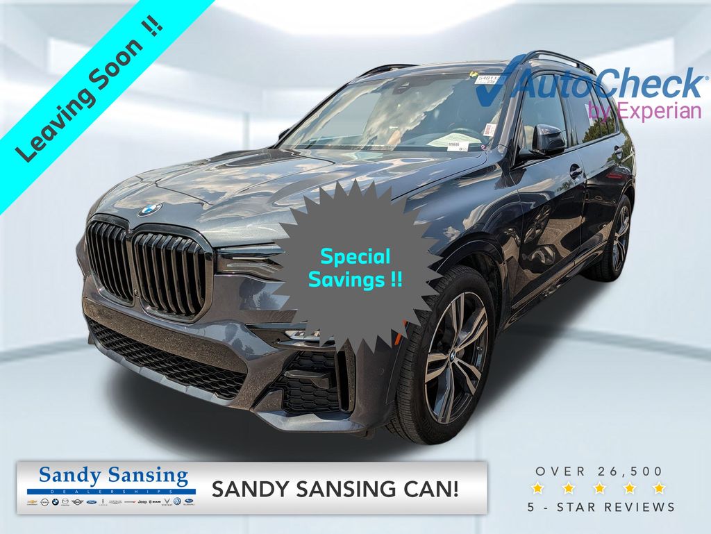 2022 BMW X7 40i's photo