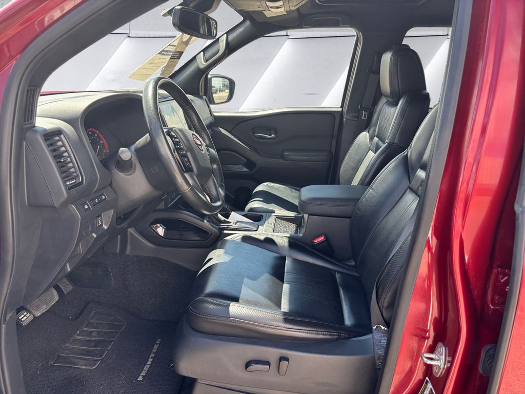 2022 Nissan Frontier PRO-X photo 7