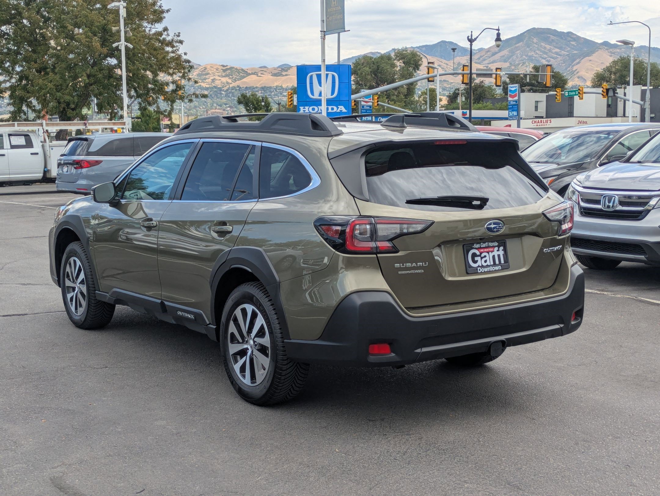 2023 Subaru Outback Premium photo 5