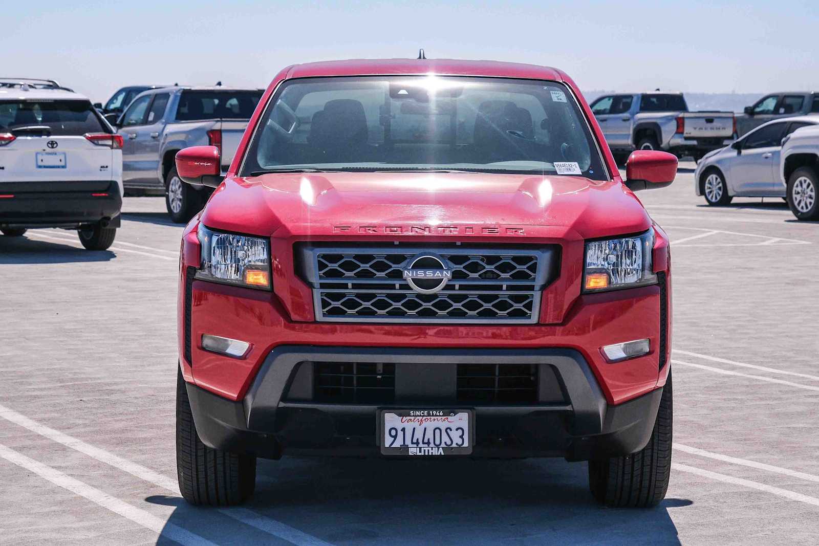 2023 Nissan Frontier SV photo 2