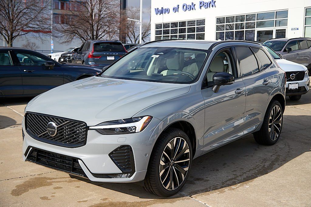 2026 VOLVO XC60 - Image 5