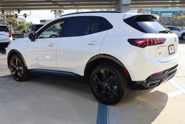 2025 Buick Envision Sport Touring photo 4