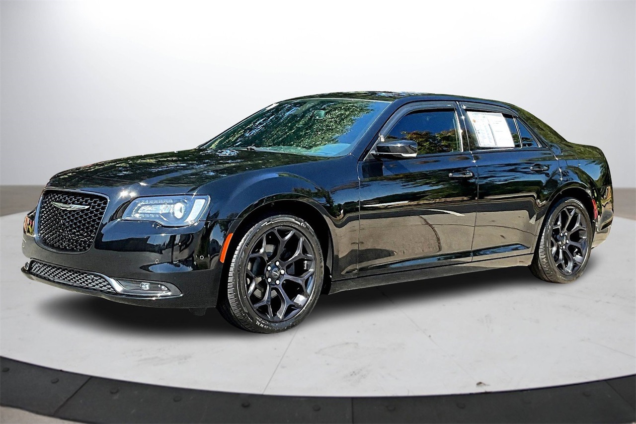 2019 Chrysler 300 S photo 4