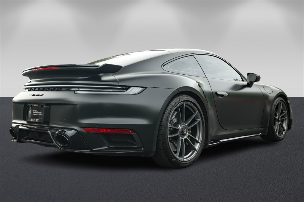 2022 Porsche 911 Turbo S photo 3