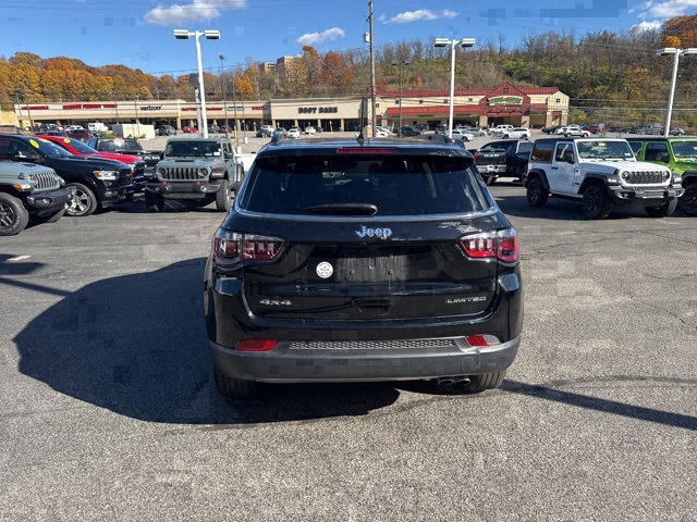 2022 Jeep Compass Limited photo 3