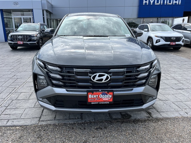 2026 Hyundai Tucson SE photo 2