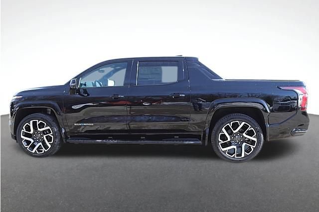 2024 Chevrolet Silverado EV RST photo 3