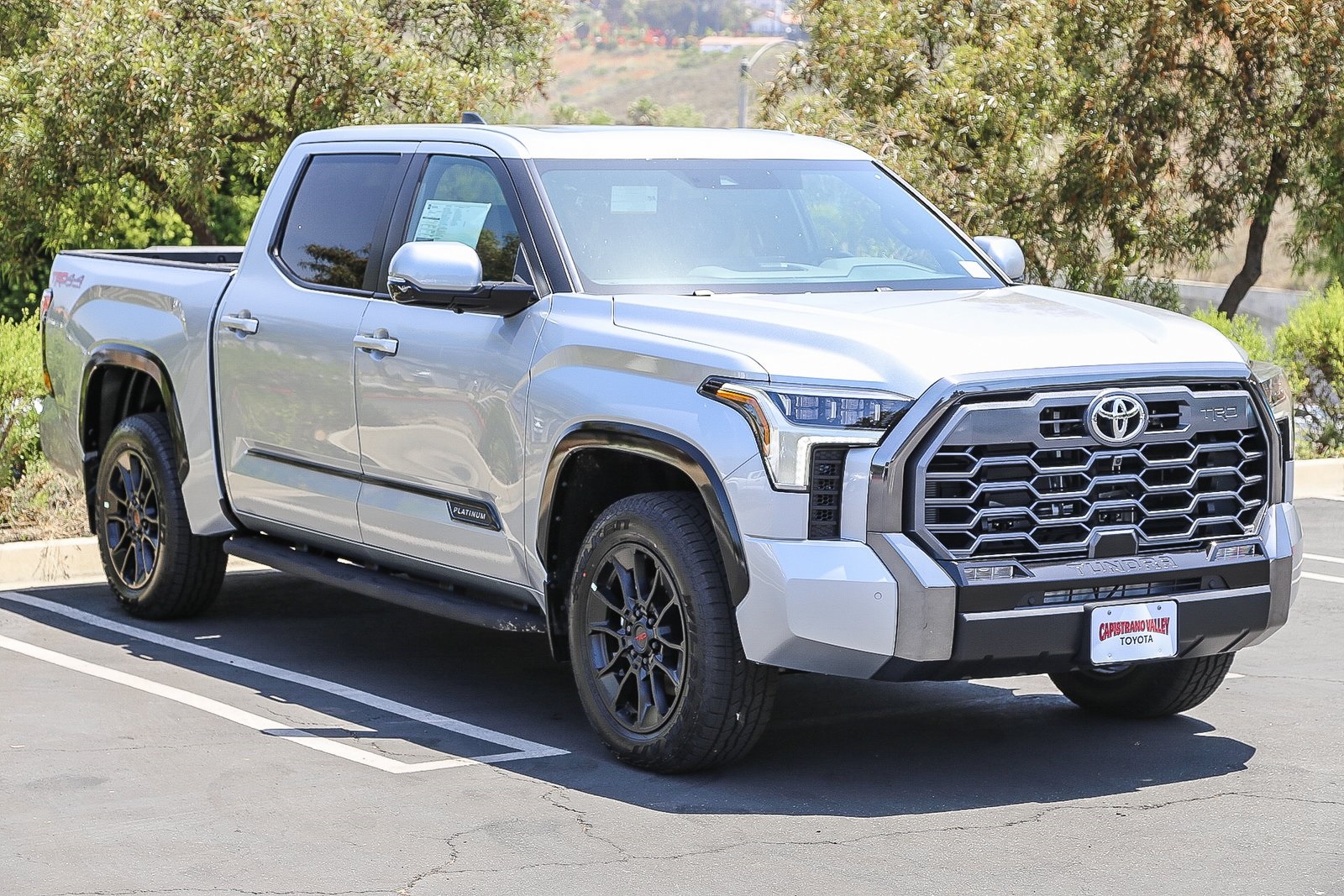 2025 Toyota Tundra Platinum CrewMax photo 3