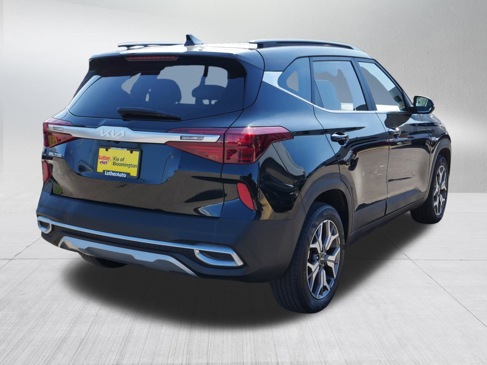 2022 Kia Seltos EX photo 7