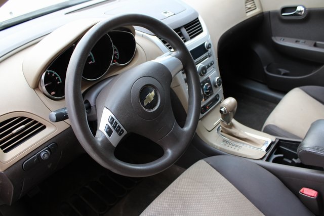 Used 2008 Chevrolet Malibu LS with VIN 1G1ZG57B084187082 for sale in Lafayette, IN